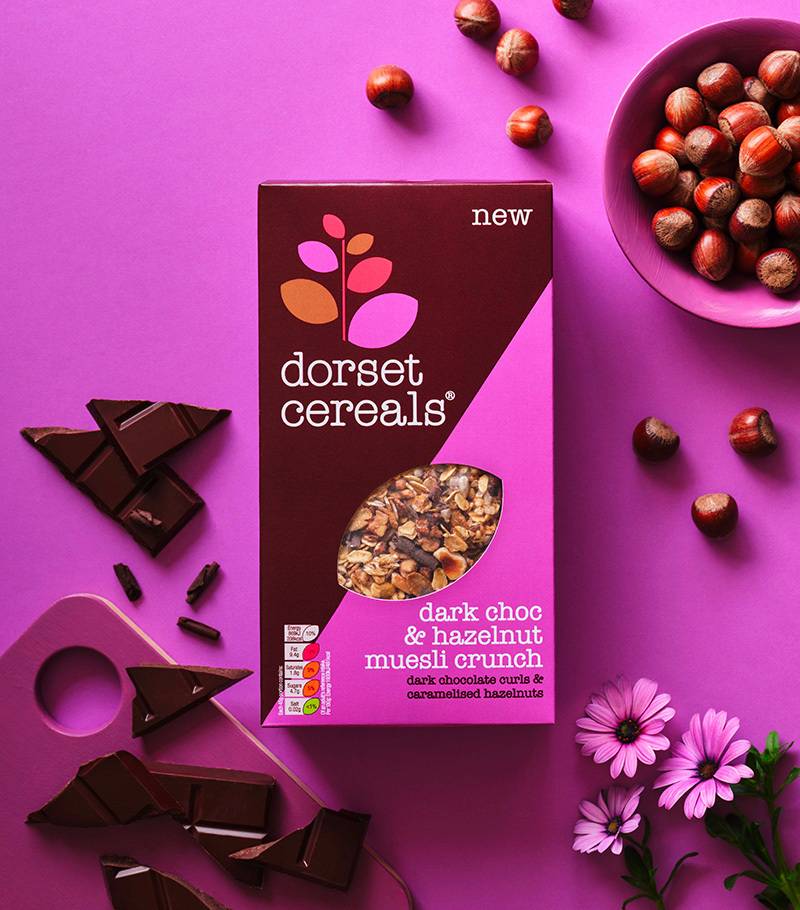 dark choc & hazelnut muesli crunch