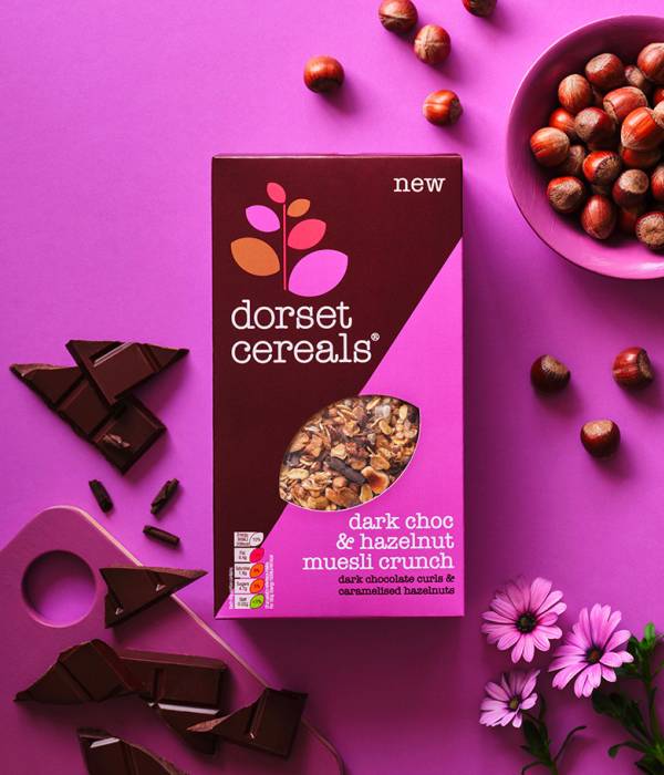 dark choc & hazelnut muesli crunch