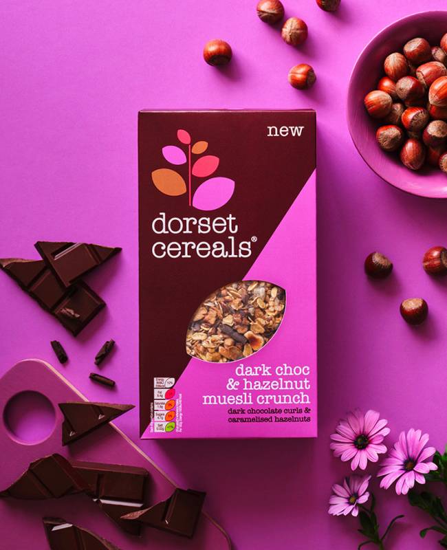 dark choc & hazelnut muesli crunch