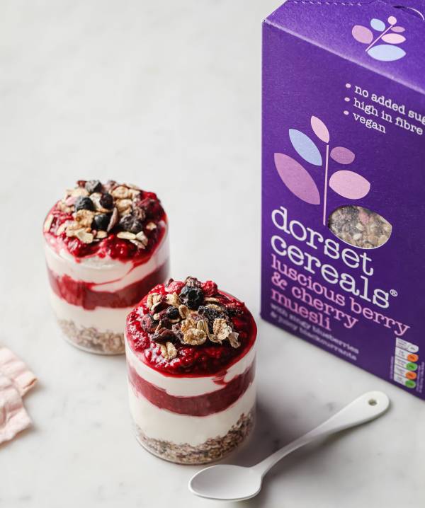 Vegan no bake raspberry and muesli cheesecake jars