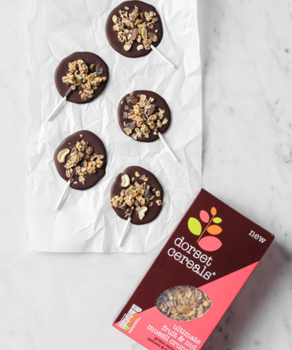 Ultimate Fruit & Nut Muesli Crunch Chocolate Lollipops